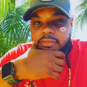 Meet your Posher, Blake